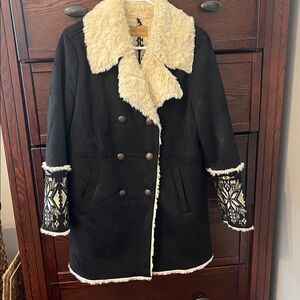 Women’s Driftwood/Sundance Black and Cream Coat